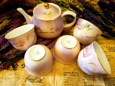 Bộ ấm trà gốm sứ Nhật